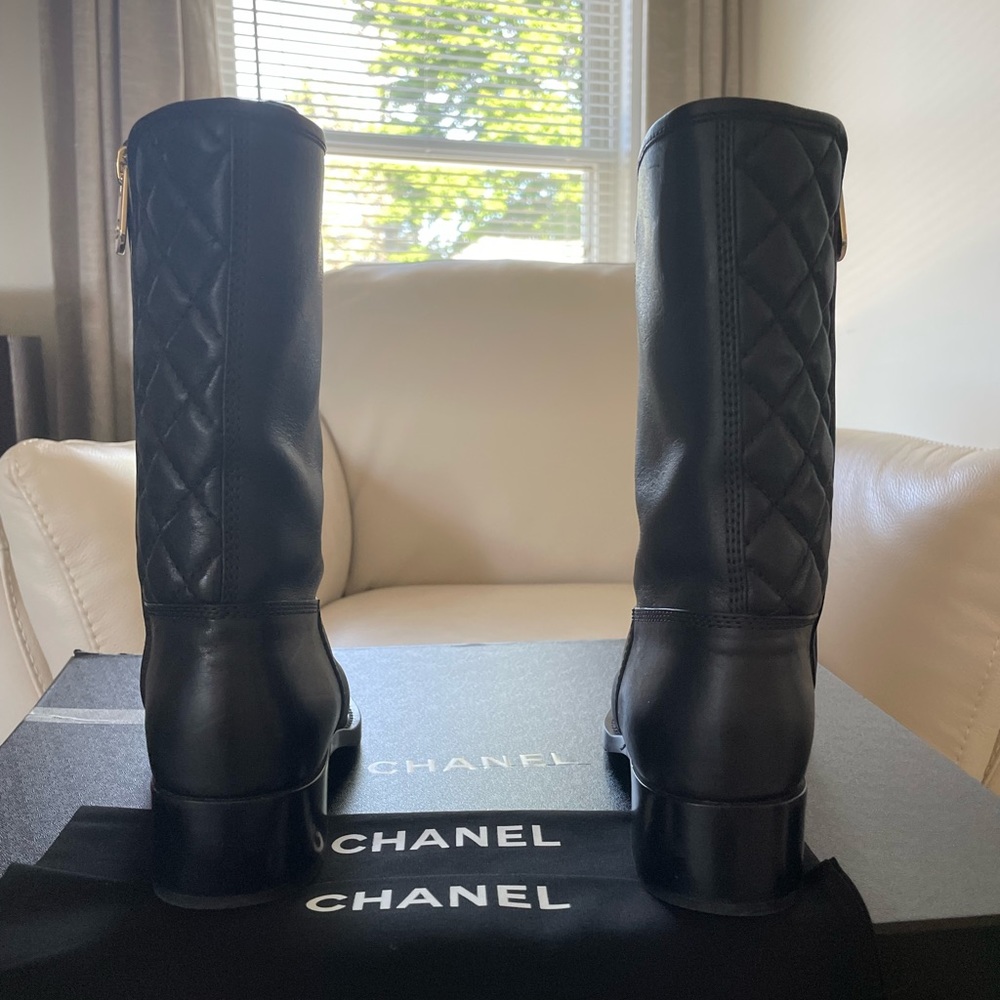 ❌SOLD❌Authentic Chanel “Indiana” Boot - Picture 4 of 10